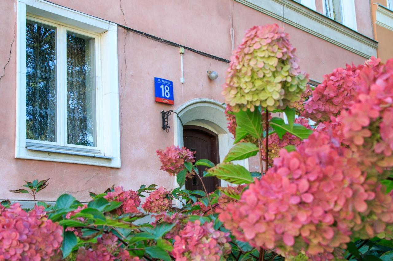 Rental Apartments Bednarska Varsovia Exterior foto