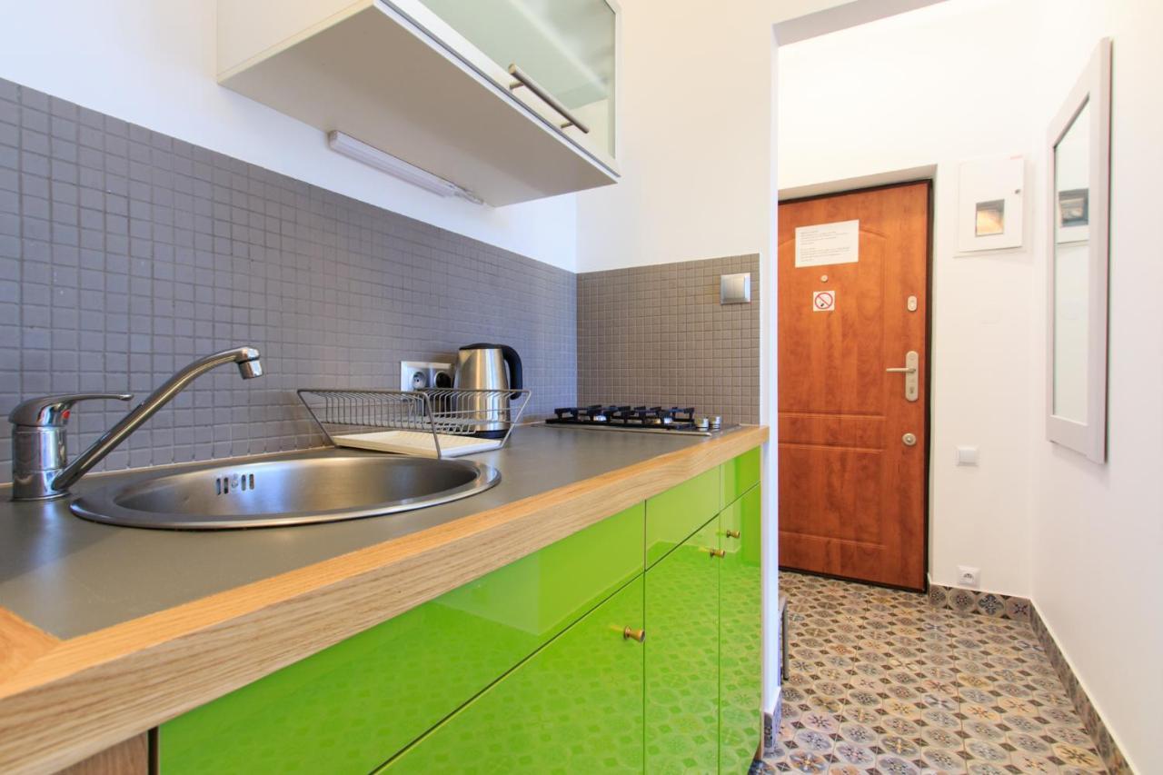 Rental Apartments Bednarska Varsovia Exterior foto