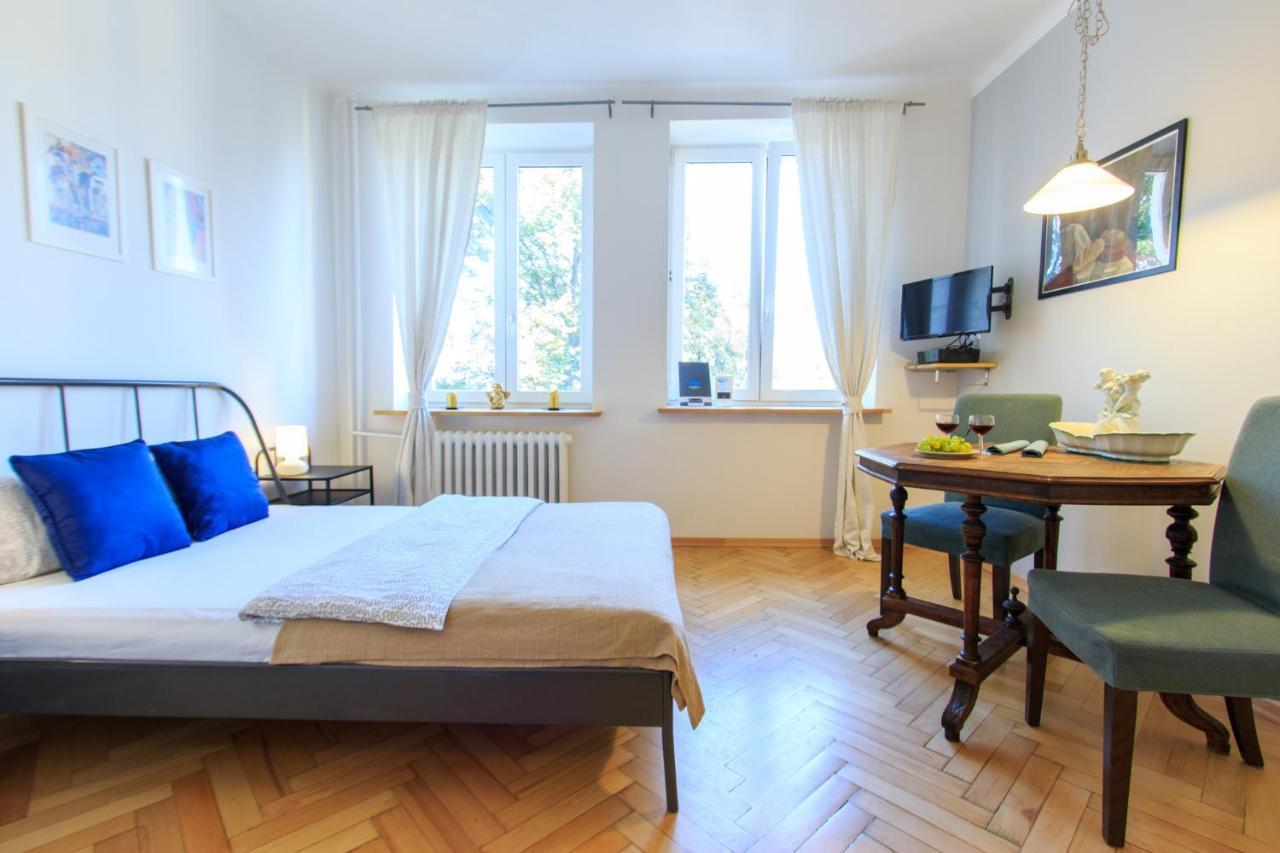 Rental Apartments Bednarska Varsovia Exterior foto